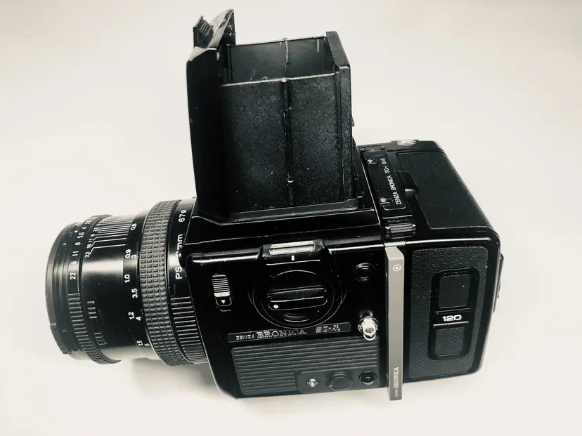 Bronica SQ-Ai